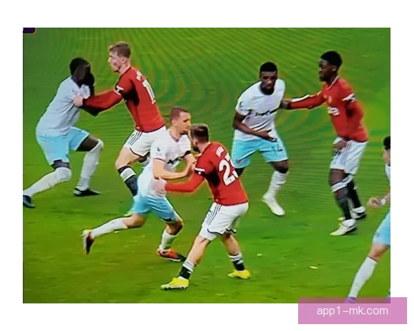 足球世界杯直播全景解析精彩赛事实时呈现球迷狂欢盛宴今夜不容错过